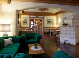 Hotel Al Polo, hotell i Ziano di Fiemme