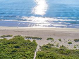Tropical Paradise at Diplomat, apartment in Cocoa Beach