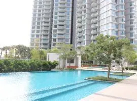 Teega Suite Family Studio