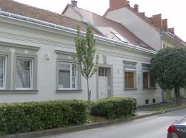 Csapd le Csacsi Vendégház, guest house in Pécs