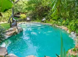 LittleBush Private Lodge