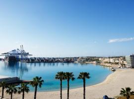 SEAFRONT I Pretty Bay Apartments, hotel u gradu 'Birżebbuġa'