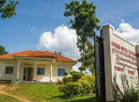 Efraz Motel Kanungu, hotel con parking en Kanungu