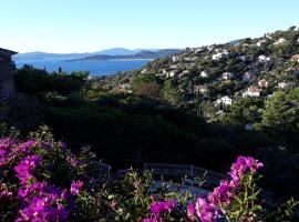 l'ecrin bleu, hotel med pool i Les Issambres