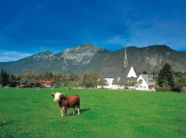 Gästehaus Färbinger, hotel v destinácii Bayerisch Gmain