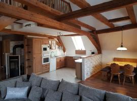 Ferienwohnung "Zum Hexenhäusle", πολυτελές ξενοδοχείο σε Weißenburg in Bayern