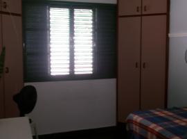 Quartos Masculino - Romas House, hotel em Itu