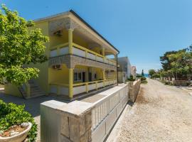 Apartments VAM, ξενοδοχείο σε Vir