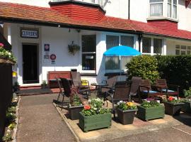 Cliveden Guest House, hotel cerca de Playa de Paignton, Paignton