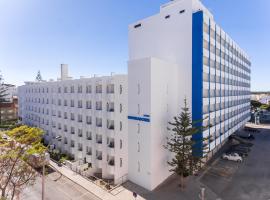 Hotel Navegadores, מלון במונטה גורדו