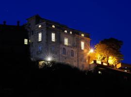 Residenza Matarazzo e Le Sue Soffitte, hotel v destinaci Castellabate