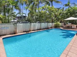 HighTide On Noosa Sound