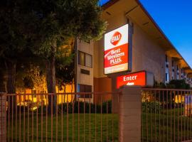 Best Western PLUS Inn of Hayward, hotel poblíž Hayward Executive - HWD, 
