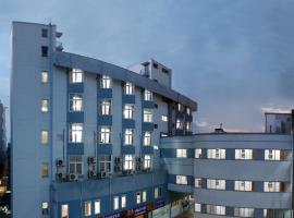 Sri Aarvee Hotels, hotel near Coimbatore International Airport - CJB, Coimbatore