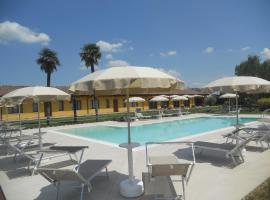 Agriturismo Le Case Di Campagna, hotel v destinaci Dossobuono