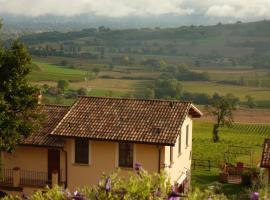 Genius Loci Country Inn, country house in Bevagna