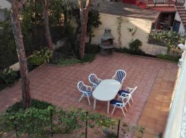 Fabiola CostaBravaSi，位于普拉加德阿罗的酒店