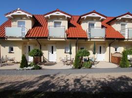 Pod Muzami, hotel din Rewal