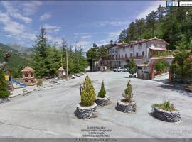 Hotel Ristorante La Pineta, hotel Scheggia e Pascelupóban