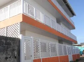Victoria's Gennie Bay Village Hostal