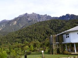 Mesilau Mountain Retreats, hotel v destinaci Kampong Kundassan