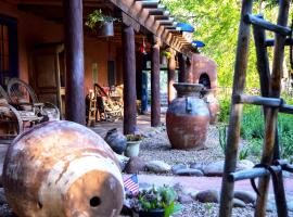 Adobe and Pines Inn Bed and Breakfast, hotell i Taos