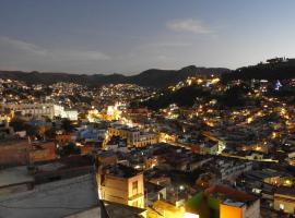 La Lotería Panoramic House & Rooftop by Lunian, serviced apartment in Guanajuato