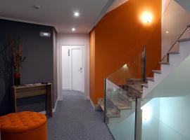 Hotel Altiana、オウレンセのホテル