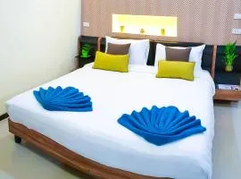 AceStar Premier - Boutique Suites near the Beach & Walking Street