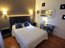 Hotel Italia, hotel near Tours Val de Loire Airport - TUF, 