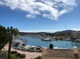 Home cascadelle 3 avec vue sur la Marina