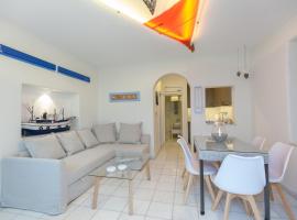 PEBBLES 1BD house with Sea View in the heart of Naousa, beach hotel in Naousa