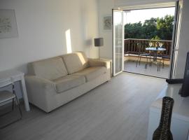 Marina Apartment, hotel a Gioiosa Marea