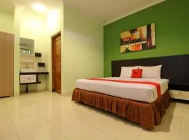 RedDoorz Plus @ Taman Siswa 2