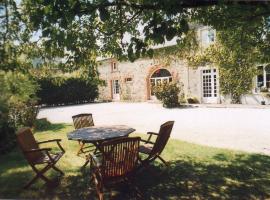 Domaine du Haul, hotel with parking in Catteville