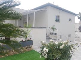 אבני החושן- Avnei Hoshen, hotel cerca de Sokolov Beach, Nahariya