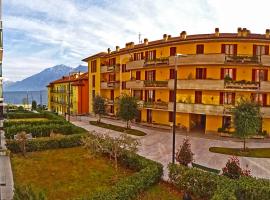 Campione Ora apartments by Gardadomusmea, hotel in Campione del Garda