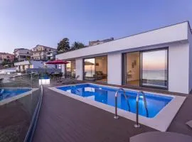 Searenity Vacation Home II by An Island Apart