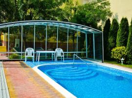 BL Luxus Apartman, hotel med pool i Szeged