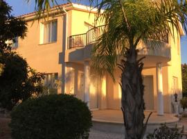 Villa Anthiana, hotel i Coral Bay