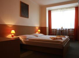 Pension FOX, hotel em Praga