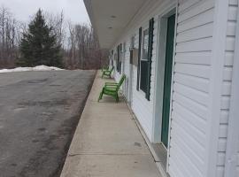 Covered Bridge Inn & Suites, hotel a Sussex