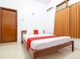 RedDoorz Plus near Alun Alun Selatan