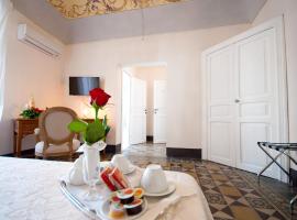 Sveva rooms, hotel u gradu Noto