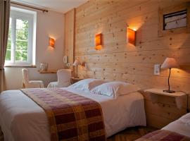 LOGIS Les Arobiers, skihotel i Lamoura