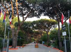 Camping Dal Pino, hotel i Marina di Massa