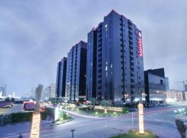 Ramada Hotel & Suites by Wyndham Ajman, hotel in Ajman