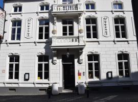 B&B Huize Briers, hotel v destinaci Bilzen