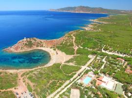 Villaggio Camping Torre Del Porticciolo, khu glamping ở Porto Conte