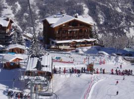 Hotel les Flocons, hotel near Courchevel 1550 Ski School, Courchevel